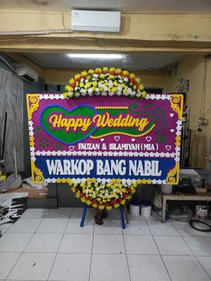 Papan Bunga di Gereja Bethany